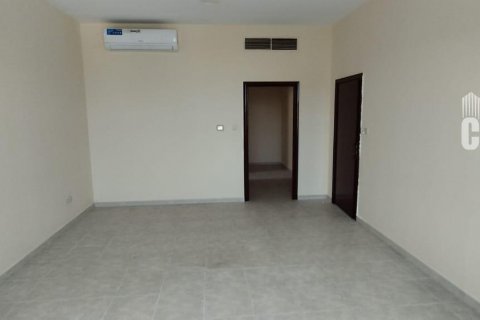 Villa in Al Barsha, Dubai, UAE 5 bedrooms, 1393.5 sq.m. № 570591 - photo 3