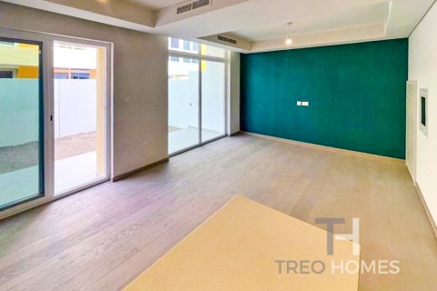 Dubai, BAE’de satılık townhouse 3 yatak odası, 112 m&sup2; No 586509 - fotoğraf 2