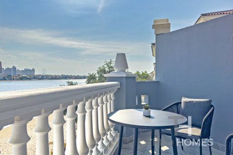 Vila di Palm Jumeirah, Dubai, UEA 4 kamar tidur, 465 m2 nomor 586511 - foto 11