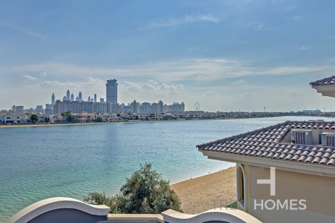 Vila di Palm Jumeirah, Dubai, UEA 4 kamar tidur, 465 m2 nomor 586511 - foto 12