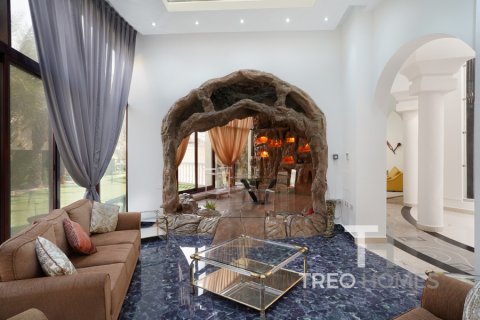 Vila v Emirates Hills, Dubai, SAE 7 ložnice, 1724 m² Č.: 586508 - fotografie 6