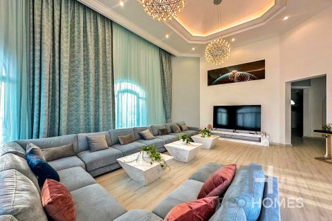 Villa til leie i Palm Jumeirah, Dubai, Emiratene 4 soverom, 465 kvm Nr. 586513 - Foto 3