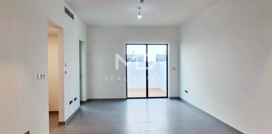 Adosado en Yas Island, Abu Dhabi, EAU 3 dormitorios, 168 m² № 555456