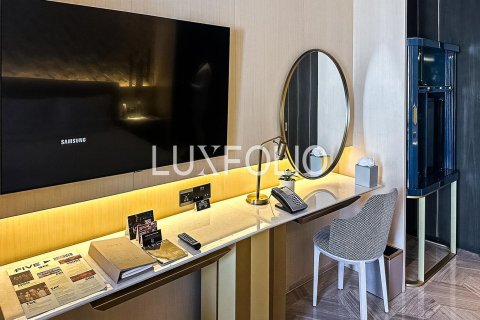 Apartment in Palm Jumeirah, Dubai, UAE 1 room, 55 sq.m. № 627632 - photo 5