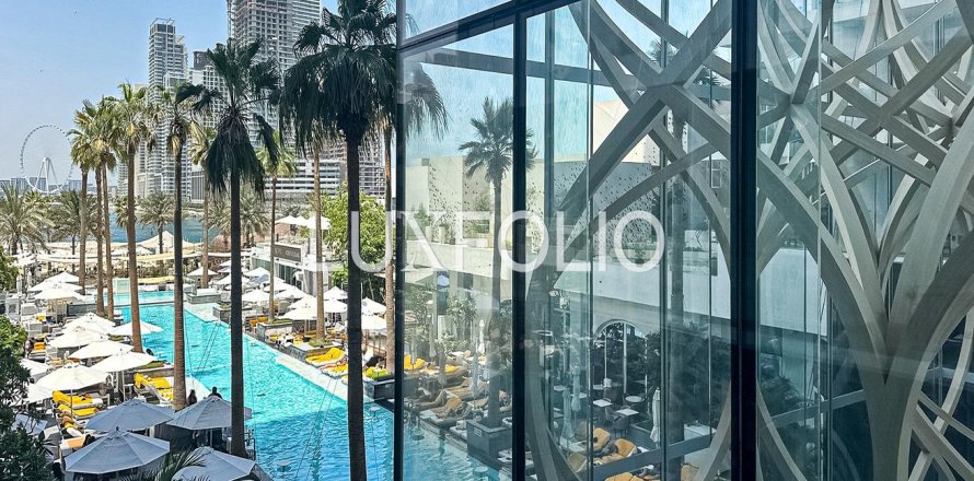 Apartment in Palm Jumeirah, Dubai, UAE 1 room, 55 sq.m. № 627632