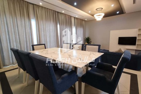 Shtëpi në qytet në Al Hamra Village, Ras Al Khaimah, Emiratet e Bashkuara Arabe 3 dhoma gjumi, 260.1 m2. № 611646 - Foto 1