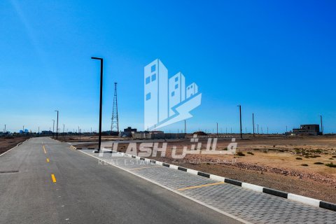 Pozemek v Al Mairid, Ras Al Khaimah, SAE 445.9 m² Č.: 611645 - fotografie 14