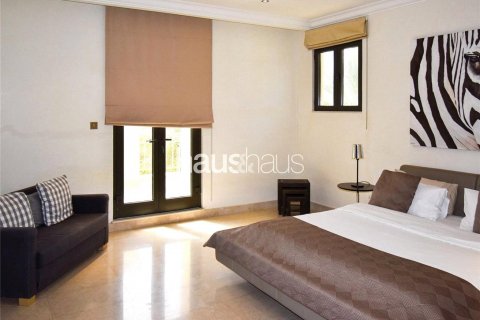 Villa te huur in Palm Jumeirah, Dubai, VAE 4 slaapkamers, 372 vr.m., nr 626582 - foto 10