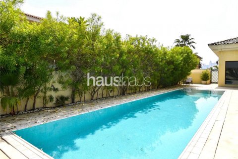 Villa te huur in Palm Jumeirah, Dubai, VAE 4 slaapkamers, 372 vr.m., nr 626582 - foto 17