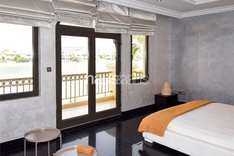 Villa te huur in Palm Jumeirah, Dubai, VAE 4 slaapkamers, 372 vr.m., nr 626582 - foto 7