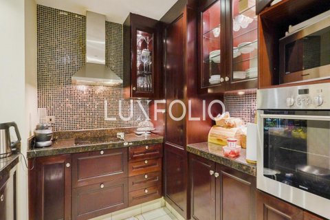 Apartment in Old Town, Dubai, UAE 2 bedrooms, 120 sq.m. № 627554 - photo 7