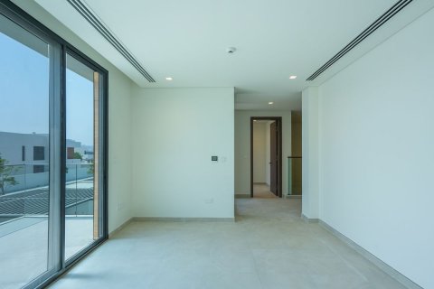 Commercial property on the Saadiyat Island, Abu Dhabi, UAE 4 bedrooms, 537 sq.m. № 594104 - photo 11