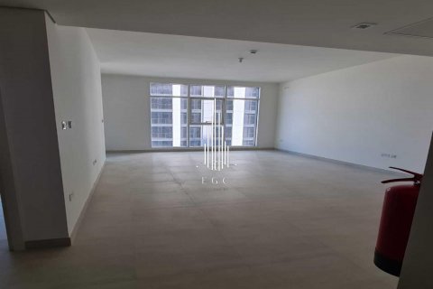 Apartment in Al Reem Island, Abu Dhabi, UAE 2 bedrooms, 94 sq.m. № 577295 - photo 3