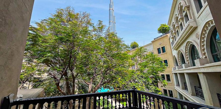 Apartment in Downtown Dubai (Downtown Burj Dubai), UAE 2 bedrooms, 188 sq.m. № 627557