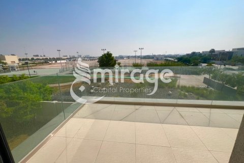 Villa on the Yas Island, Abu Dhabi, UAE 4 bedrooms, 675.4 sq.m. № 550242 - photo 3