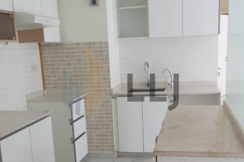 Apartmen di Al Reem Island, Abu Dhabi, UAE 3 bilik tidur, 133.5 meter persegi № 624061 - foto 17