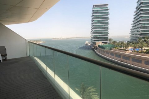 Appartamento in vendita a Al Raha Beach, Abu Dhabi, EAU 3 camere da letto, 220.9 mq. № 555503 - foto 1