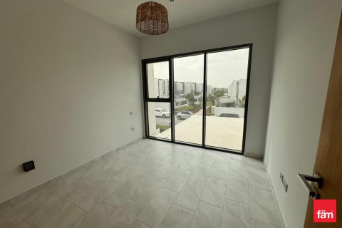 Villa para arrendamento em Dubai, EAU 4 quartos, 264.8 m2 № 450852 - foto 19
