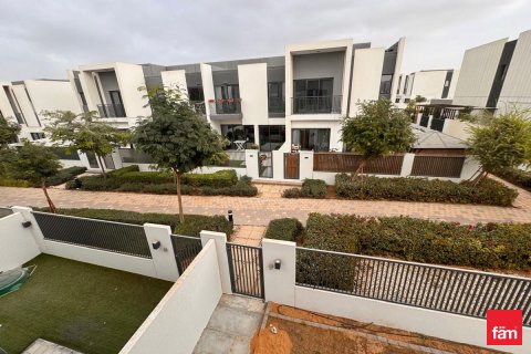 فيلا للإيجار في دبي، الإمارات العربية المتحدة 4 غرفة نوم ، 264.8 متر مربع ، رقم 450852 - صورة 21