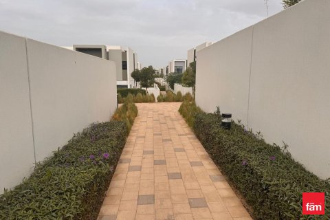 Villa para arrendamento em Dubai, EAU 4 quartos, 264.8 m2 № 450852 - foto 28