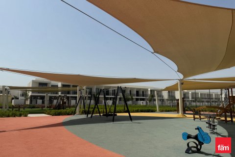 Townhouse in Town Square, Dubai, UAE 4 bedrooms, 315.4 sq.m. № 622616 - photo 23