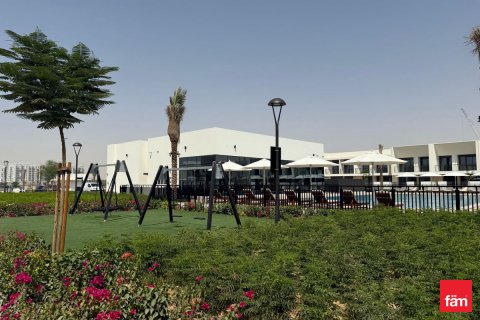 Townhouse in Town Square, Dubai, UAE 4 bedrooms, 315.4 sq.m. № 622616 - photo 26
