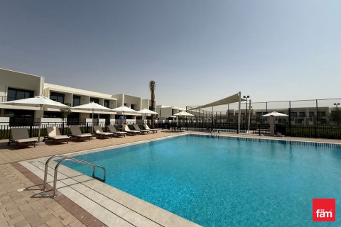 Townhouse in Town Square, Dubai, UAE 4 bedrooms, 315.4 sq.m. № 622616 - photo 25