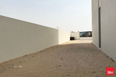 Townhouse in Town Square, Dubai, UAE 4 bedrooms, 315.4 sq.m. № 622616 - photo 17