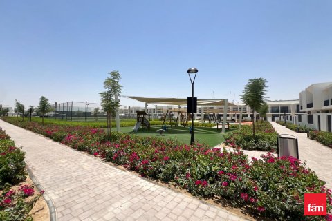 Townhouse in Town Square, Dubai, UAE 4 bedrooms, 315.4 sq.m. № 622616 - photo 18