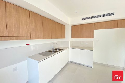 Shtëpi në qytet në Dubai, Emiratet e Bashkuara Arabe 4 dhoma gjumi, 262.5 m2. № 610198 - Foto 6