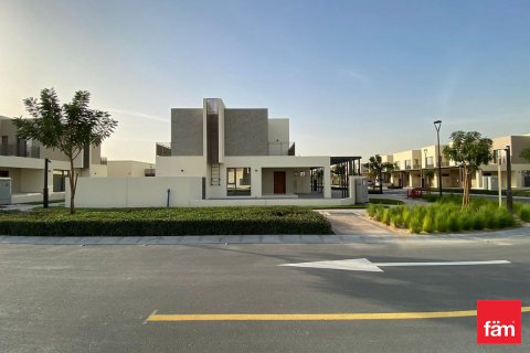 Shtëpi në qytet në Dubai, Emiratet e Bashkuara Arabe 4 dhoma gjumi, 262.5 m2. № 610198 - Foto 4