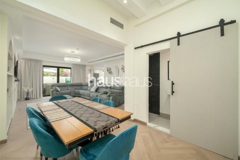 Villa in Arabian Ranches, Dubai, UAE 3 bedrooms, 228 sq.m. № 625361 - photo 18