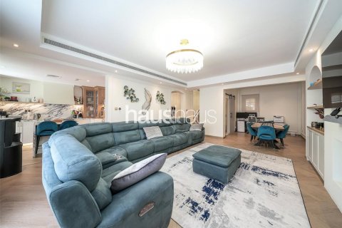 Villa in Arabian Ranches, Dubai, UAE 3 bedrooms, 228 sq.m. № 625361 - photo 17