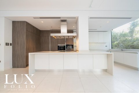 Byt v Al Barari, Dubai, SAE 2 ložnice, 270 m² Č.: 627933 - fotografie 8