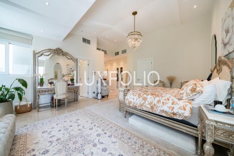 Villa in Motor City, Dubai, UAE 5 bedrooms, 753 sq.m. № 627934 - photo 20