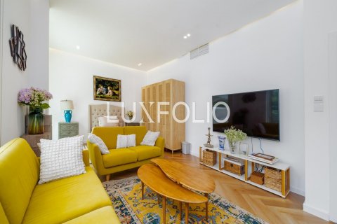 Villa in Motor City, Dubai, UAE 5 bedrooms, 753 sq.m. № 627934 - photo 8