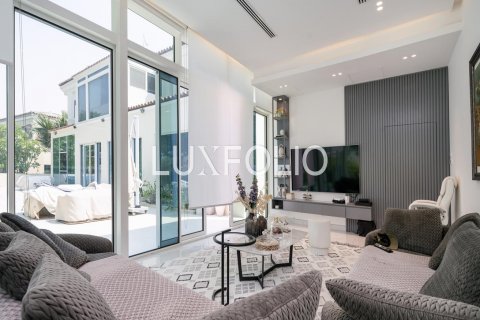 Villa in Motor City, Dubai, UAE 5 bedrooms, 753 sq.m. № 627934 - photo 24