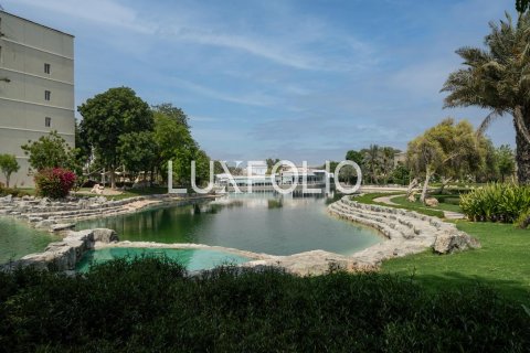Villa in Motor City, Dubai, UAE 5 bedrooms, 753 sq.m. № 627934 - photo 2