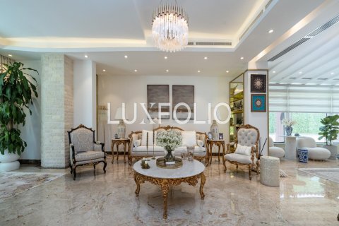 Villa in Motor City, Dubai, UAE 5 bedrooms, 753 sq.m. № 627934 - photo 13
