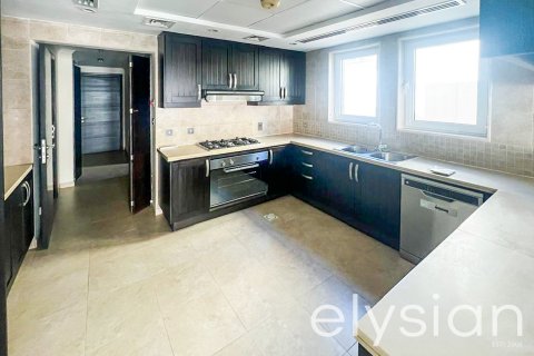 Villa in Jumeirah Park, Dubai, UAE 3 bedrooms, 326 sq.m. № 586268 - photo 4