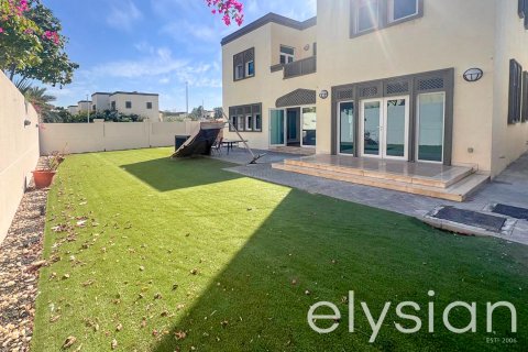 Villa in Jumeirah Park, Dubai, UAE 3 bedrooms, 326 sq.m. № 586268 - photo 8