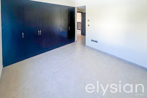 Villa in Jumeirah Park, Dubai, UAE 3 bedrooms, 326 sq.m. № 586268 - photo 6