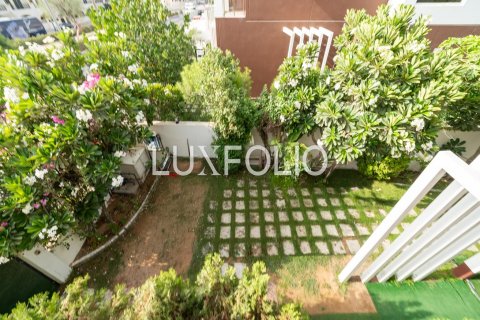 Villa Jumeirah Village Circle, Dubaijā, AAE 5 istabas, 545 m2 Nr. 627850 - attēls 9