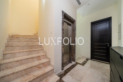 Villa Jumeirah Village Circle, Dubaijā, AAE 5 istabas, 545 m2 Nr. 627850 - attēls 22
