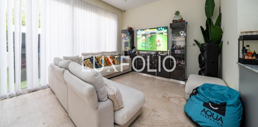 Villa Jumeirah Village Circle, Dubaijā, AAE 5 istabas, 545 m2 Nr. 627850