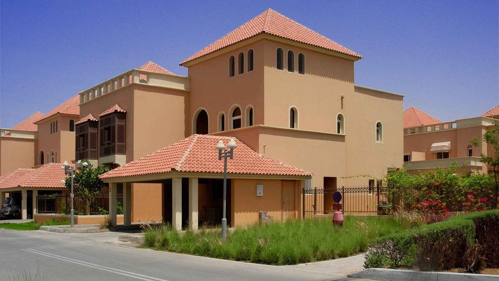 Sas Al Nakhl Village