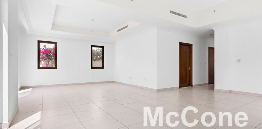Vila v Arabian Ranches 2, Dubai, SAE 5 ložnice, 324.05 m² Č.: 586837