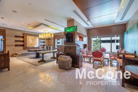 Dyqan në Sheikh Zayed Road, Dubai, Emiratet e Bashkuara Arabe 72.65 m2. № 586839 - Foto 5