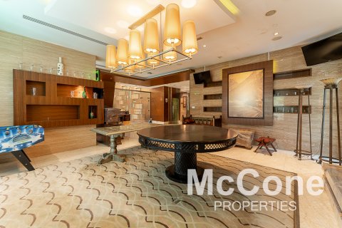 Dyqan në Sheikh Zayed Road, Dubai, Emiratet e Bashkuara Arabe 72.65 m2. № 586839 - Foto 1