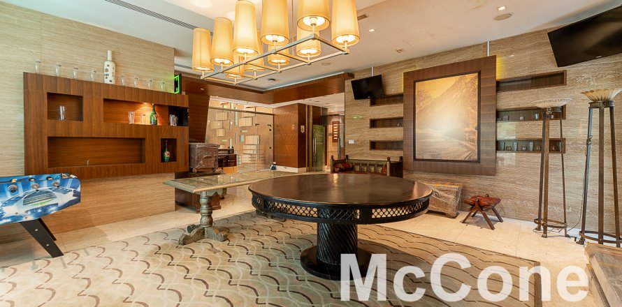 Dyqan në Sheikh Zayed Road, Dubai, Emiratet e Bashkuara Arabe 72.65 m2. № 586839